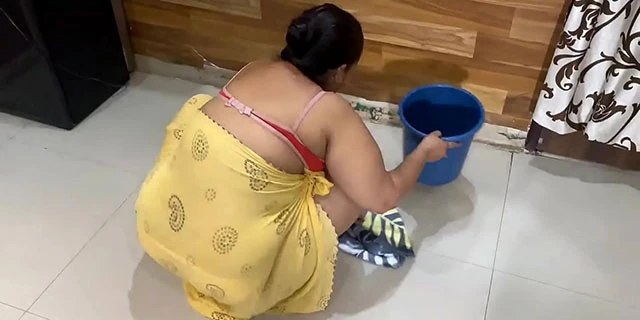 College boy fucked the sexy maid of the house, video. Desivideo.net - Hindi Sex Videos