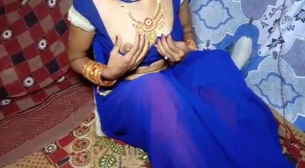 Poured my juice in the ass of sexy desi bhabhi video. Desivideo.net - Hindi Sex Videos