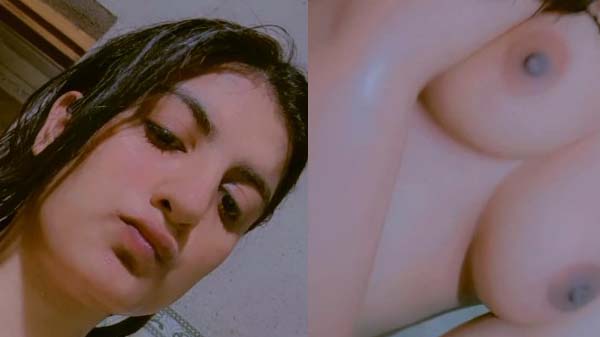 Muslim girl ki bathroom wali nangi selfie